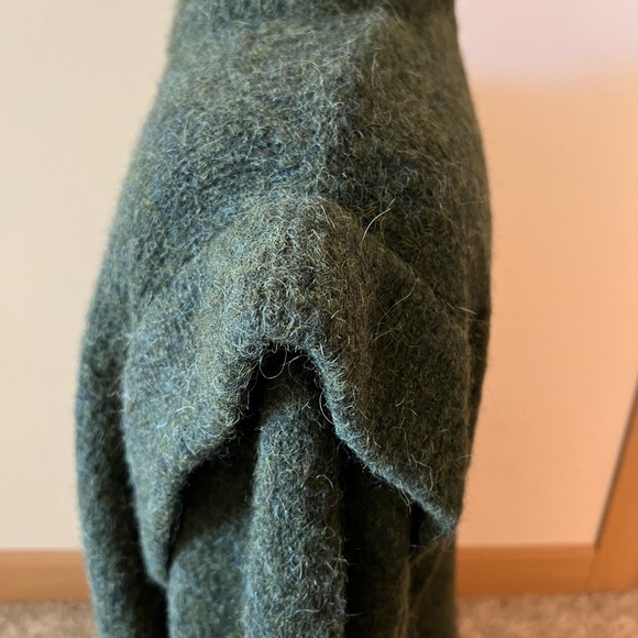 Zara Women Green Alpaca Wool Blend w/ Accent Shoulder Sweater - Picture 6 of 8